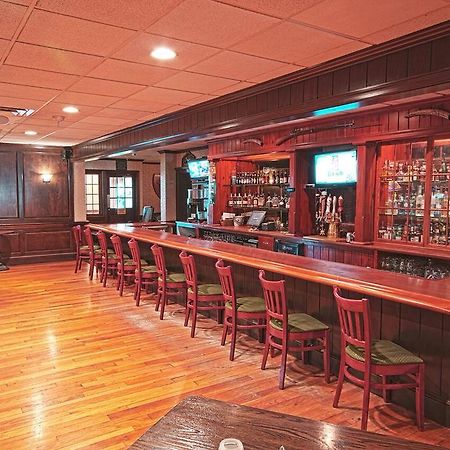 The Inn At Reading Hotel & Conference Center Extérieur photo