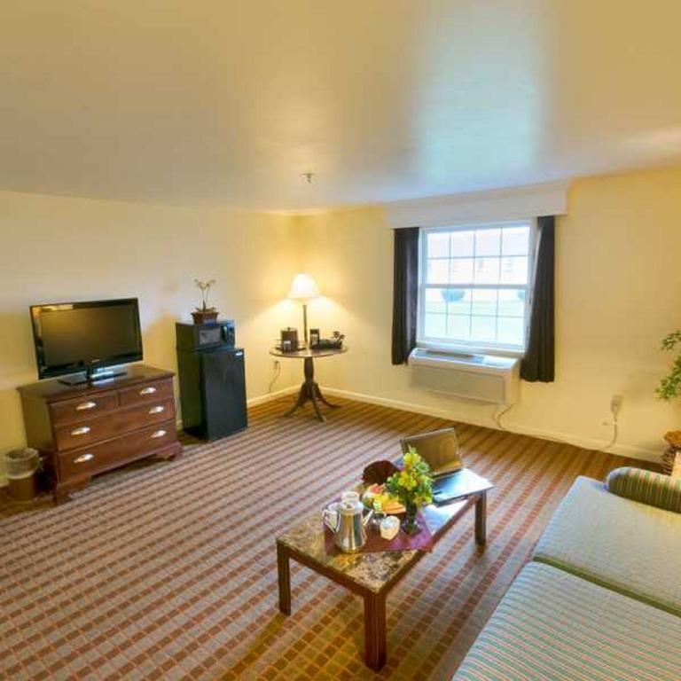The Inn At Reading Hotel & Conference Center Extérieur photo