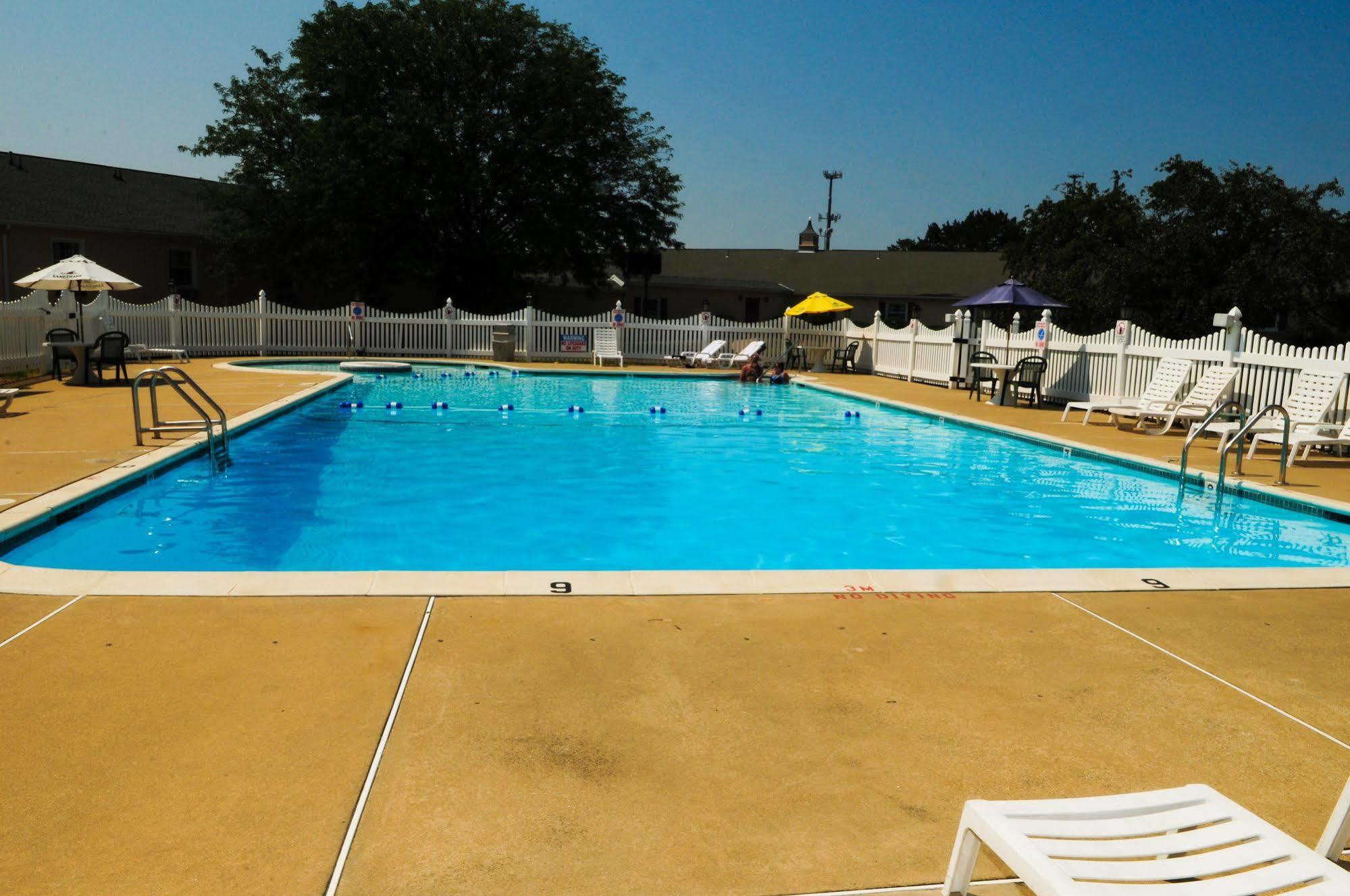 The Inn At Reading Hotel & Conference Center Extérieur photo